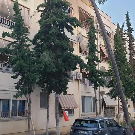 Apartman Near Apartment. *