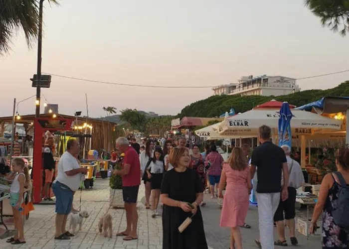 Near Apartment. 公寓 格勒姆